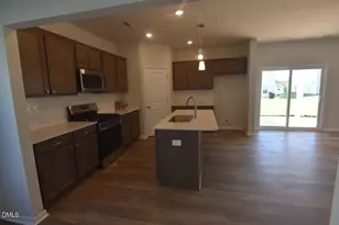 12 Silverbell Ct, Youngsville, NC 27596 - Photo 3