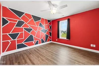 1665 Man O War Drive, Hope Mills, NC 28348 - Photo 17