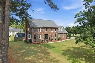 107 Ashley Ln, Dunn, NC 28334 - Photo 3