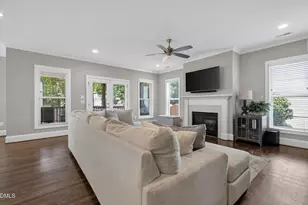 5017 Centerbud Pl, Raleigh, NC 27606 - Photo 9