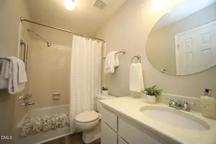 1106 Cotswold Ct, Raleigh, NC 27609 - Photo 9