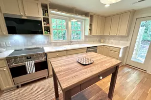 107 E Poplar Ave, Carrboro, NC 27510 - Photo 9
