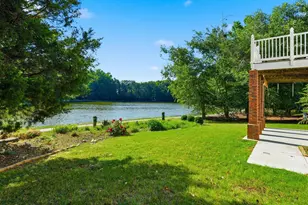 111 Windrock Ln, Cary, NC 27518 - Photo 33