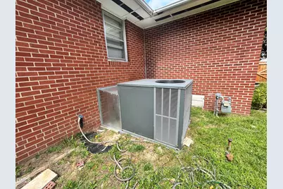 612 W Noble Street, Selma, NC 27576 - Photo 7