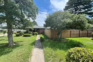 612 W Noble St, Selma, NC 27576 - Photo 11