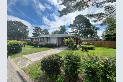 612 W Noble Street, Selma, NC 27576 - Photo 5