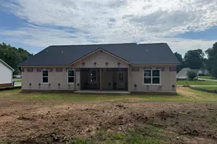 199 Waters Edge Dr, Erwin, NC 28339 - Photo 3