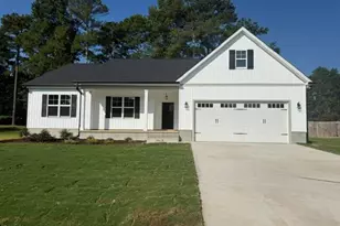 199 Waters Edge Dr, Erwin, NC 28339 - Photo 1