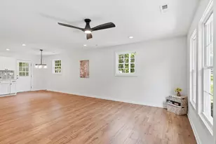 802 Felicia St, Durham, NC 27704 - Photo 5