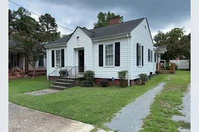 304 E Woodall Street, Smithfield, NC 27577 - Photo 1