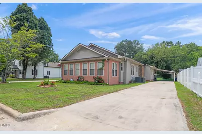 307 W Canary Street, Dunn, NC 28334 - Photo 3