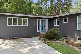 745 Catawba St, Raleigh, NC 27609 - Photo 1