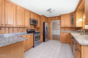 1000 Hanford Rd, Graham, NC 27253 - Photo 5