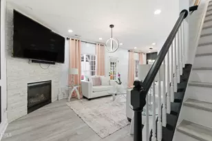 4454 Snowcrest Ln, Raleigh, NC 27616 - Photo 5