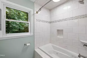 105 Lexington Rd, Chapel Hill, NC 27516 - Photo 15