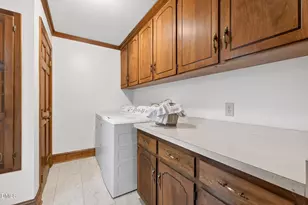 105 Dewberry Ct, Cary, NC 27518 - Photo 17
