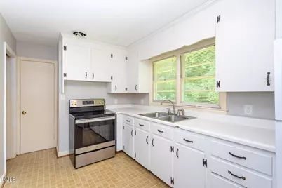 2602 Wade Avenue, Raleigh, NC 27607 - Photo 17