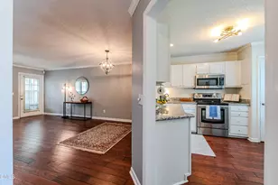 5012 Lancashire Dr, Raleigh, NC 27613 - Photo 11