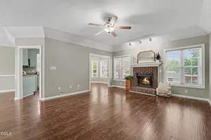 212 Mitchell Ave, Clayton, NC 27520 - Photo 3