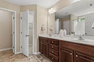 909 Steelhorse Dr, Fuquay-Varina, NC 27526 - Photo 13