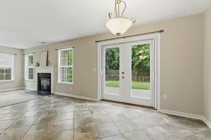 909 Steelhorse Dr, Fuquay-Varina, NC 27526 - Photo 5
