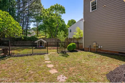 805 Cricketfield Lane, Cary, NC 27518 - Photo 45
