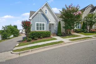 39 Salt Cedar Ln, Chapel Hill, NC 27516 - Photo 3