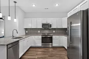 2318 Gathering Sq Ct, Fuquay Varina, NC 27526 - Photo 7