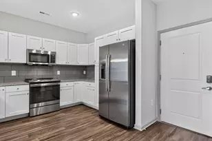 2318 Gathering Sq Ct, Fuquay Varina, NC 27526 - Photo 7