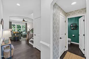 147 S Farnleigh Dr, Chapel Hill, NC 27517 - Photo 15