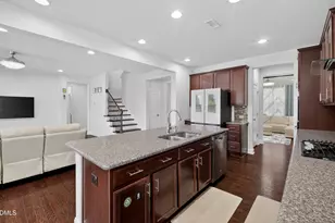 334 Stonehouse Dr, Apex, NC 27523 - Photo 9