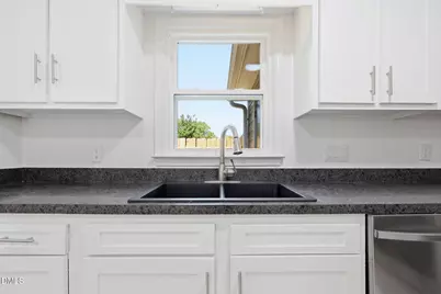6901 Saxby Court, Raleigh, NC 27613 - Photo 7