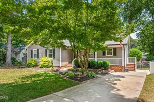 5204 Badham Pl, Raleigh, NC 27609 - Photo 3