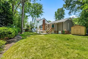 5204 Badham Pl, Raleigh, NC 27609 - Photo 37