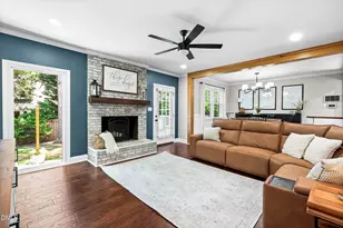 5204 Badham Pl, Raleigh, NC 27609 - Photo 7