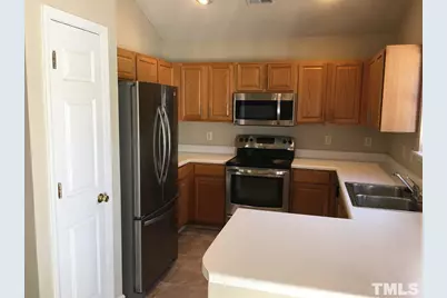 404 Commons Drive, Holly Springs, NC 27540 - Photo 5