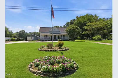 734 S Wakefield Street, Zebulon, NC 27597 - Photo 3