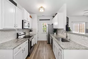 815 Straywhite Ave, Apex, NC 27539 - Photo 11
