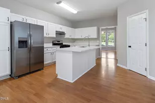 1004 White Meadows Dr, Fuquay Varina, NC 27526 - Photo 9