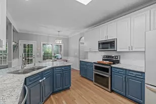102 Stenness Ct, Apex, NC 27502 - Photo 11