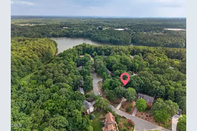 202 Stoneleigh Drive, Cary, NC 27511 - Photo 47