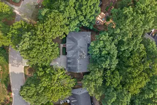 202 Stoneleigh Dr, Cary, NC 27511 - Photo 47