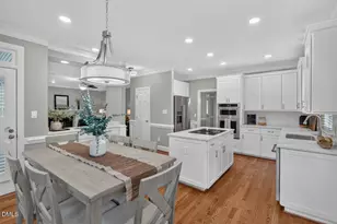 202 Stoneleigh Dr, Cary, NC 27511 - Photo 15