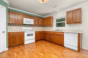 238 Farrington Dr, Clayton, NC 27520 - Photo 13