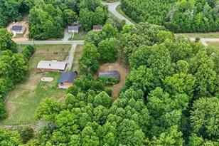 426 Fitch Dr, Mebane, NC 27302 - Photo 5