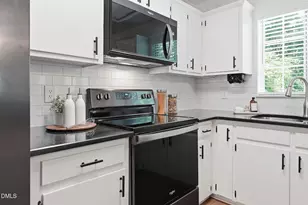 202 Indigo Dr, Cary, NC 27513 - Photo 9
