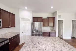 2501 Gray Hawk Trl, Zebulon, NC 27597 - Photo 7