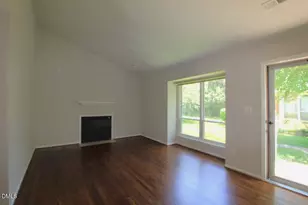 2833 Seclusion Ct, Raleigh, NC 27612 - Photo 3