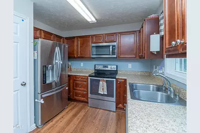 616 Trail End Lane, Newton Grove, NC 28366 - Photo 7