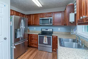 616 Trail End Ln, Newton Grove, NC 28366 - Photo 7